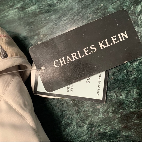 Charles Klein Quilted Cream Jacket, size M - Picture 4 of 7